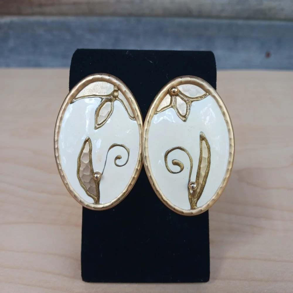 Vintage Elegant White Enamel And Gold Tone Oval Peirced Earrings MCM Large